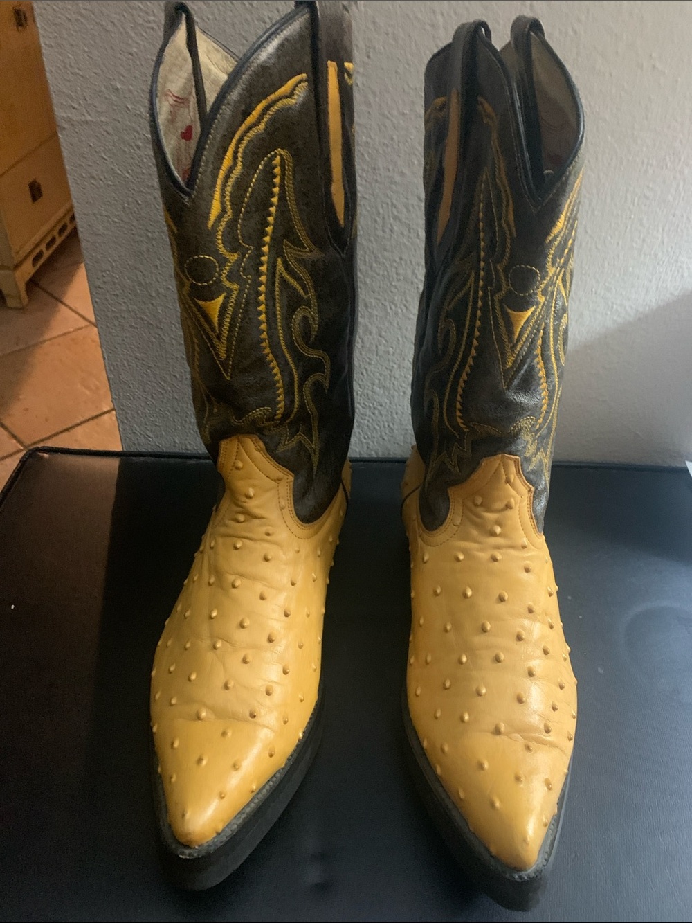 Men's ARANGO Yellow Ostrich Toe Western Cowboy Boots
